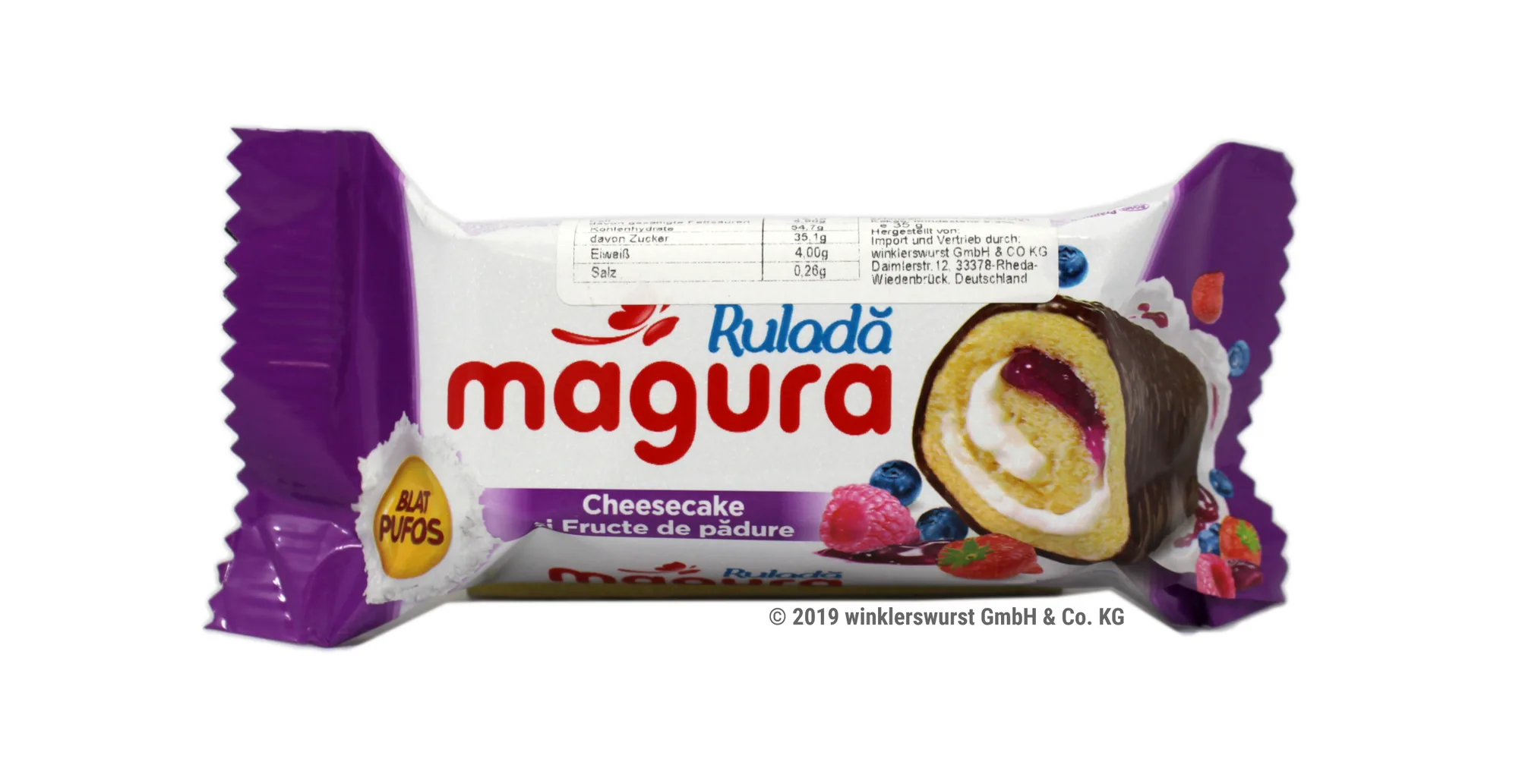 Biskuitroulade 'Magura' mit Waldbeeren- und Cheesecake Creme