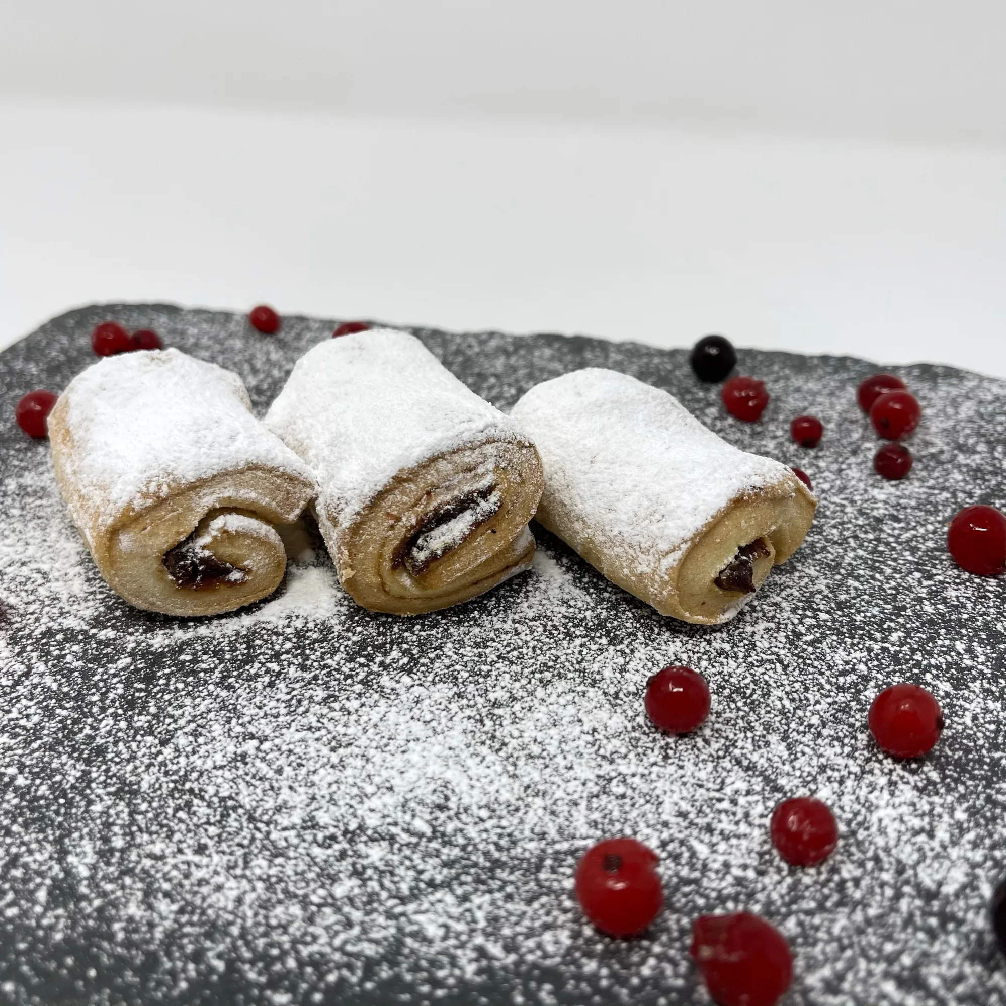 Hausgemachte Kipferl mit Marmelade