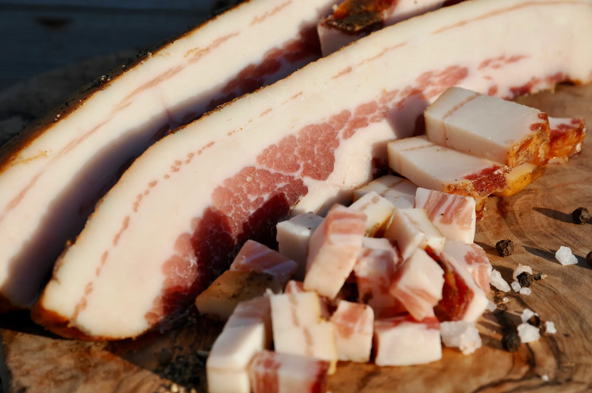 Sunca, geräucherter Bauchspeck