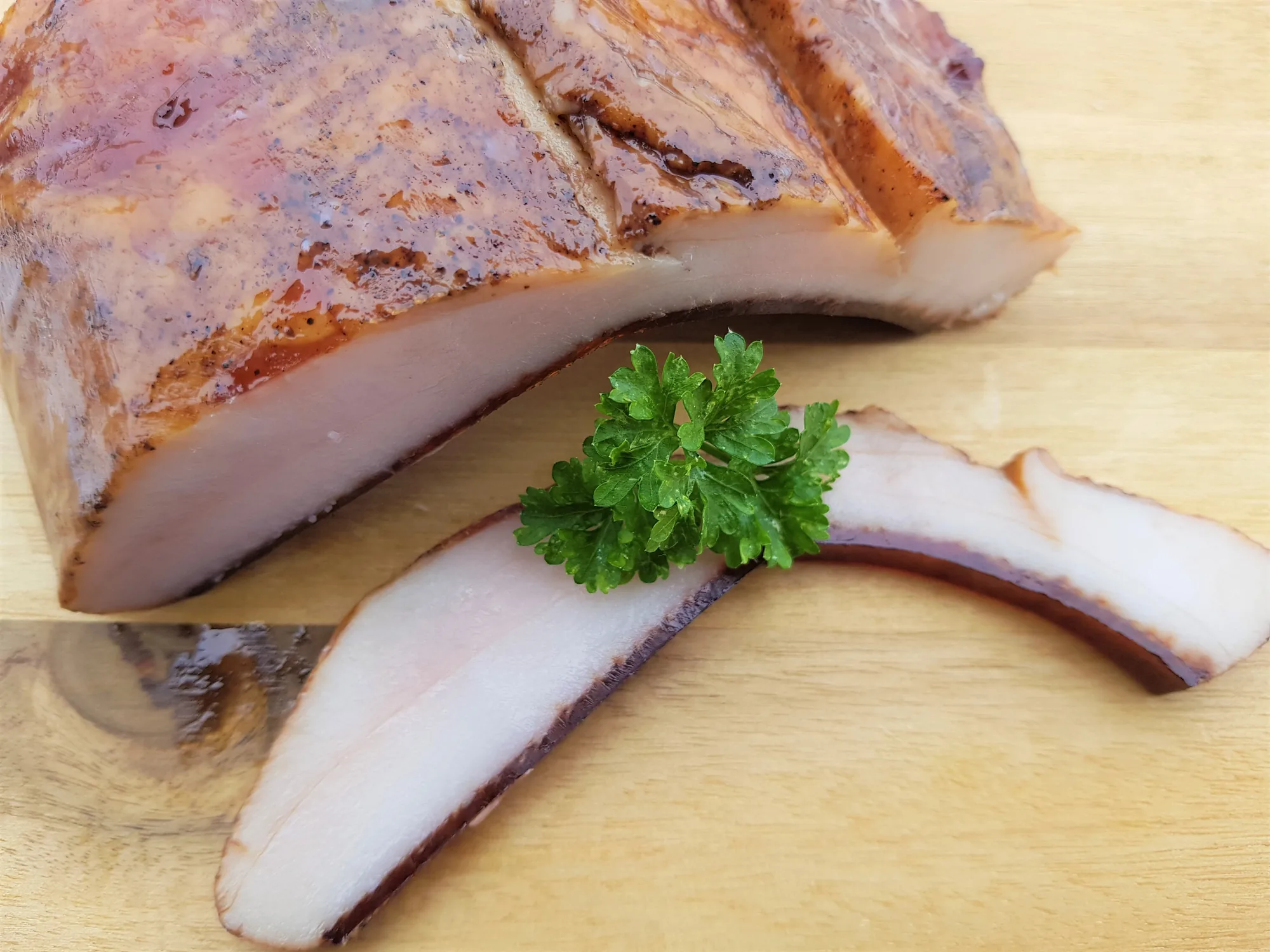 Fetter Speck gekocht und geräuchert